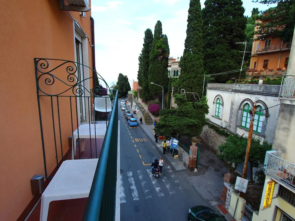 Innpiero Taormina Itálie