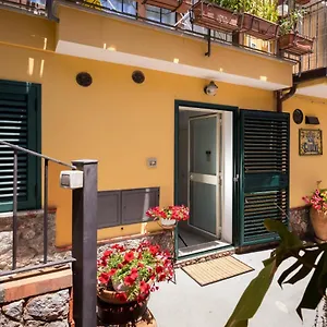 3* Couette-café Giulia