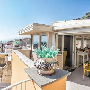 3* Couette-café Casa Turrisi